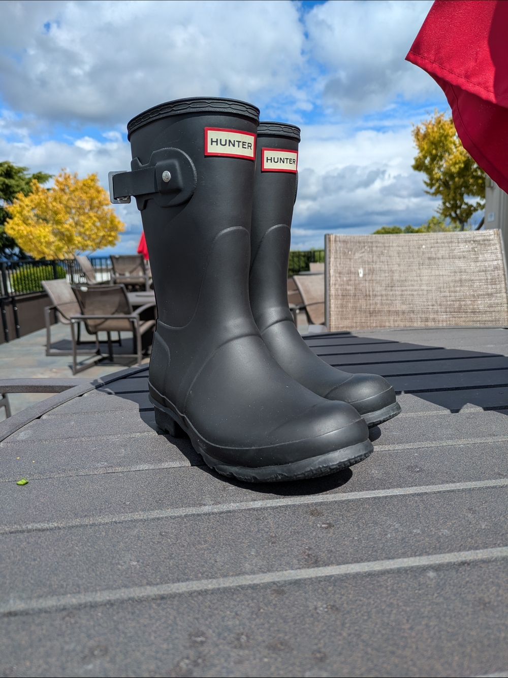 Hunter Matte Black Short Rain Boots with Red-Trim Logo